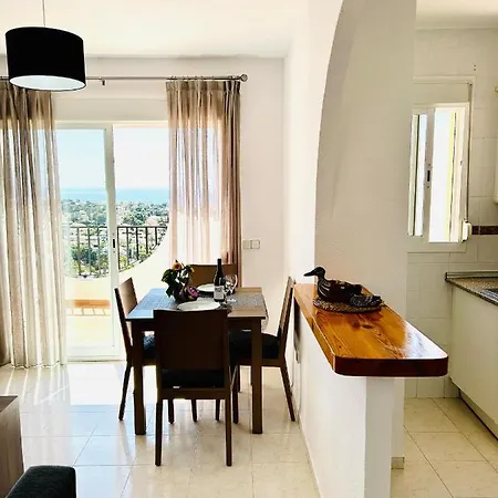 Imperial Park Apartment *